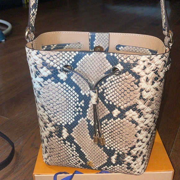 Ralph Lauren Handbags - Snakeskin Ralph Lauren bucket bag. Perfect condition no rips or tears.